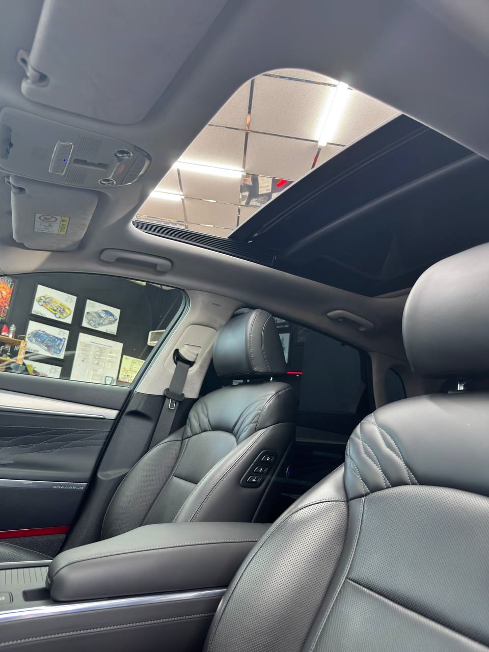 Привезли автомобиль Hyundai Grandeur