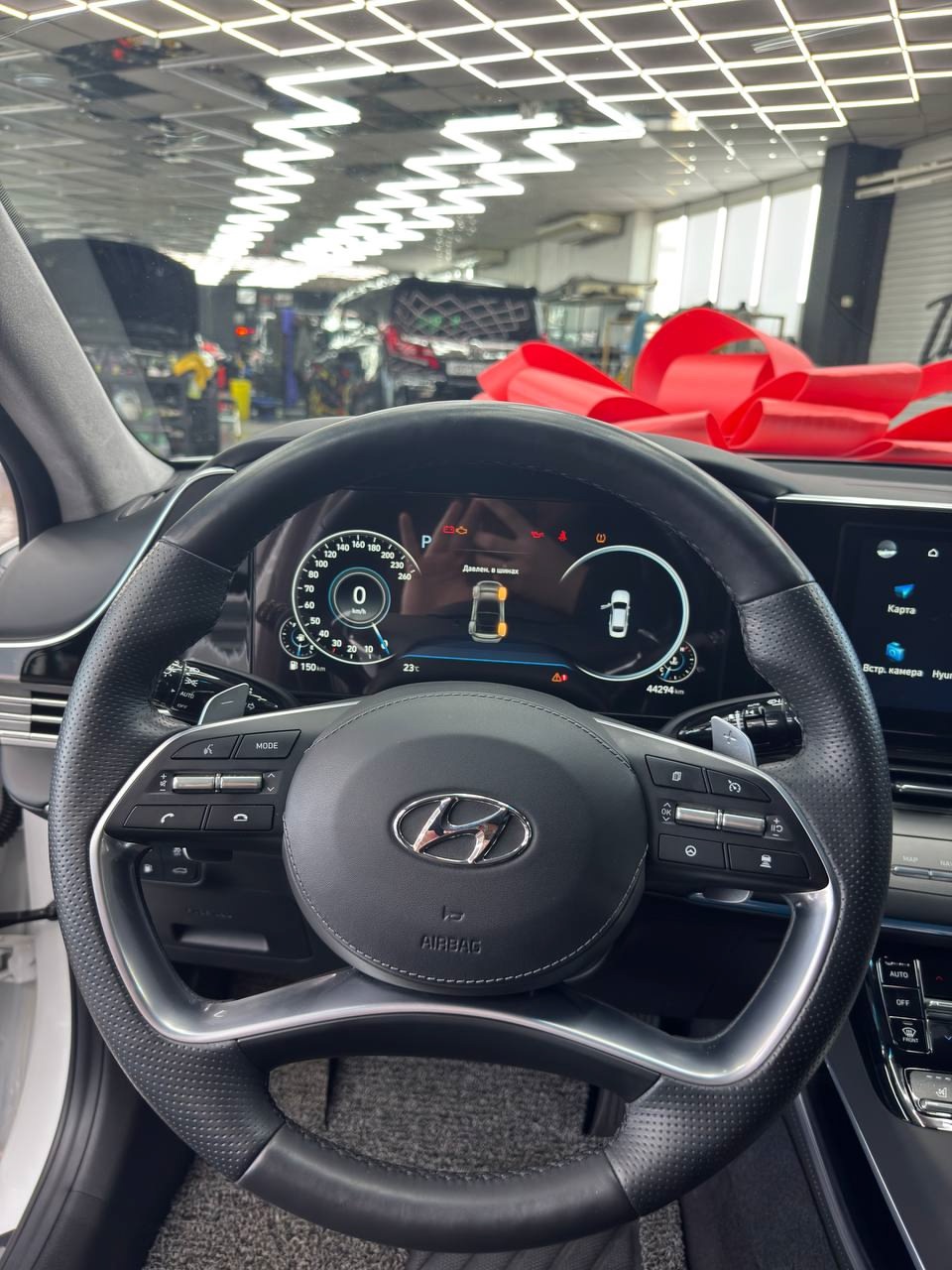 Привезли автомобиль Hyundai Grandeur