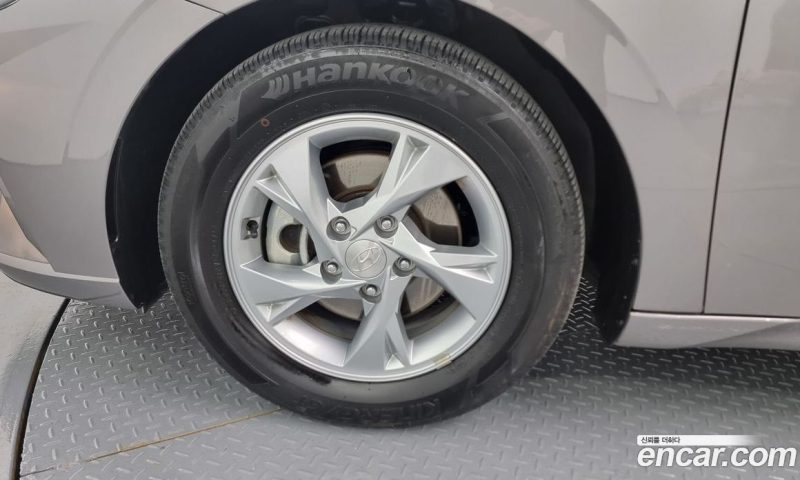 Hyundai Avante 1.6