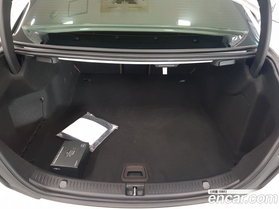Mercedes Benz E-Class E350 4MATIC Avantgarde