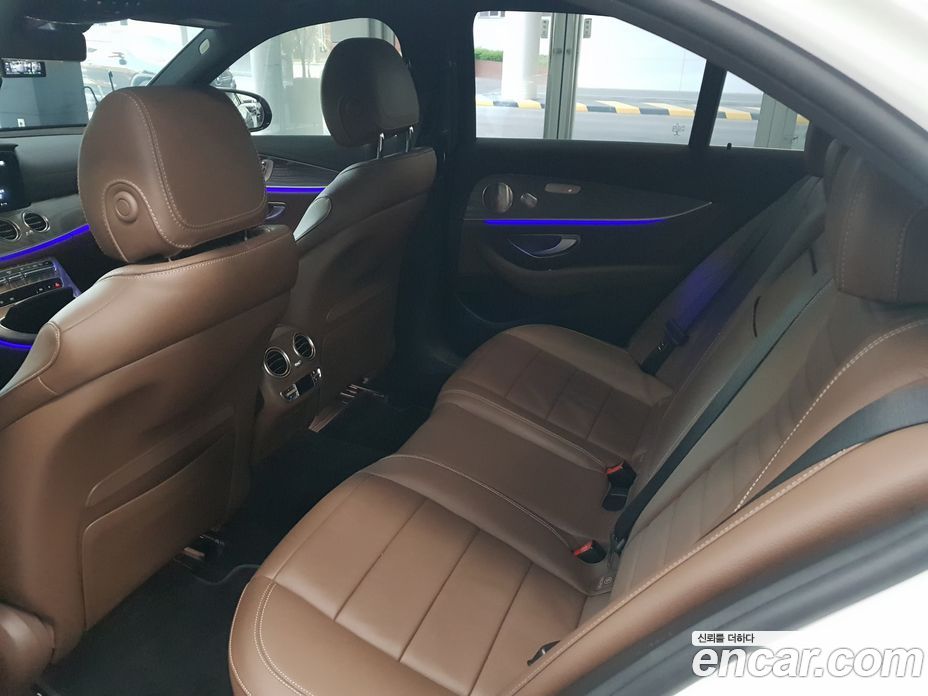 Mercedes Benz E-Class E350 4MATIC Avantgarde