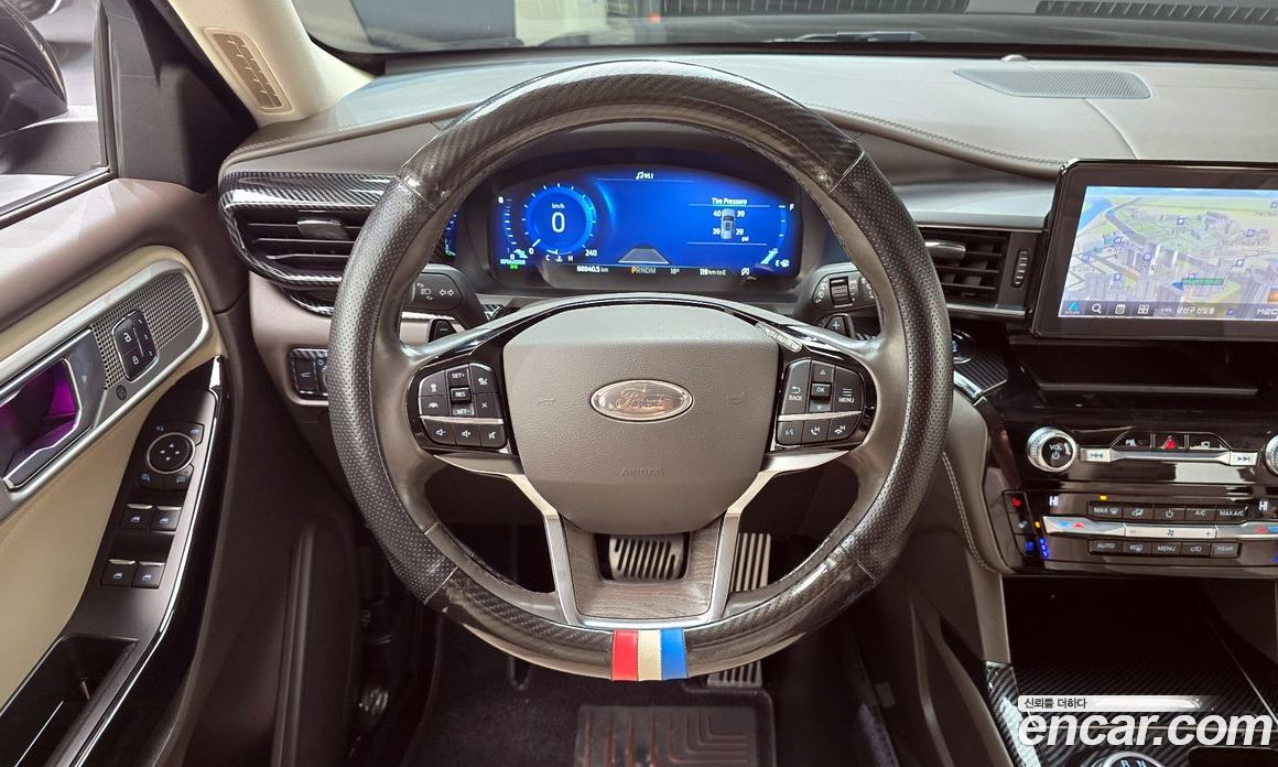 Ford Explorer 3.0 Platinum 4WD