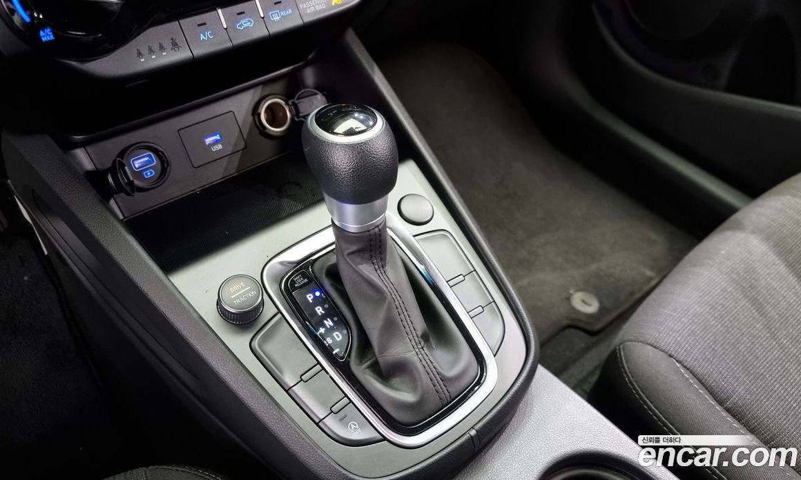 Hyundai Kona Gasoline 1.6 Turbo 2WD