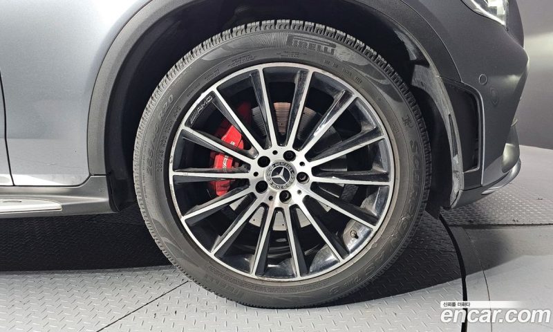 Mercedes Benz GLC-Class GLC220 D 4MATIC Coupe