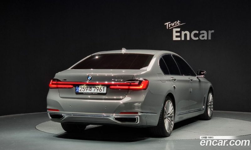 BMW 7-Series 730D xDrive Design Pure Excellence