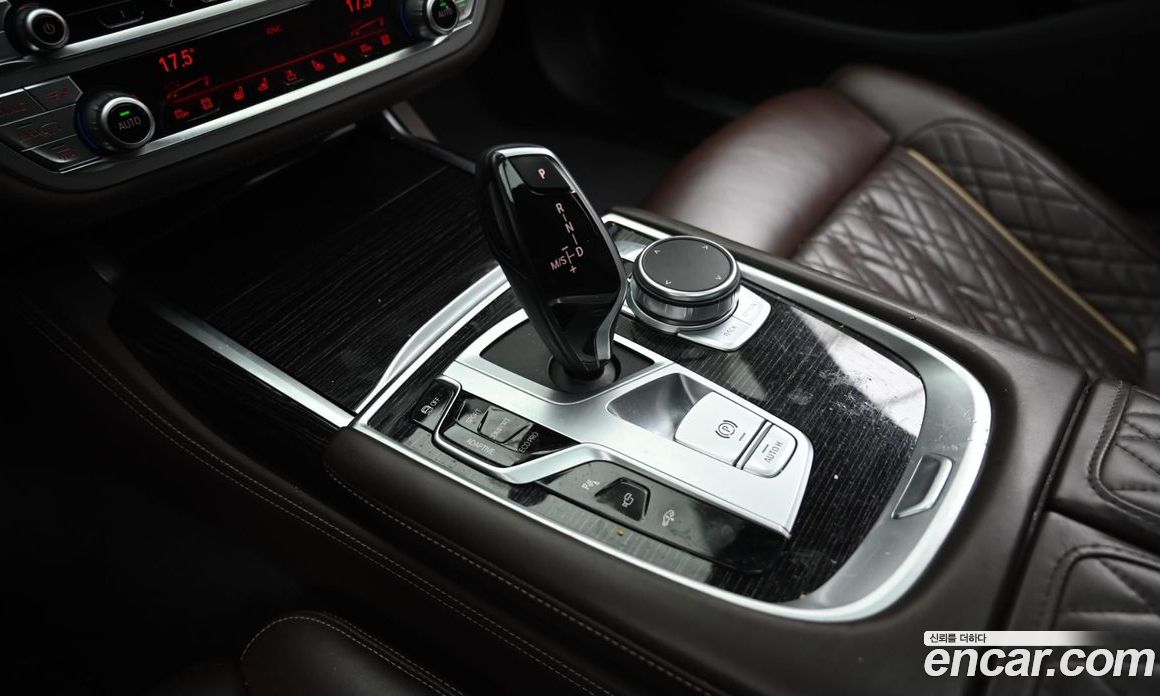 BMW 7-Series 740Li xDrive M Sport Package