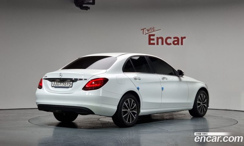 Mercedes Benz C-Class C200