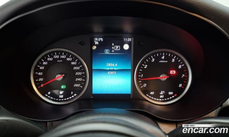 Mercedes Benz C-Class C200