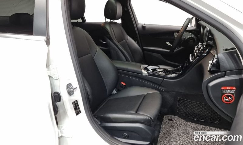 Mercedes Benz C-Class C200