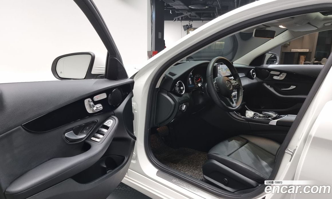 Mercedes Benz C-Class C200