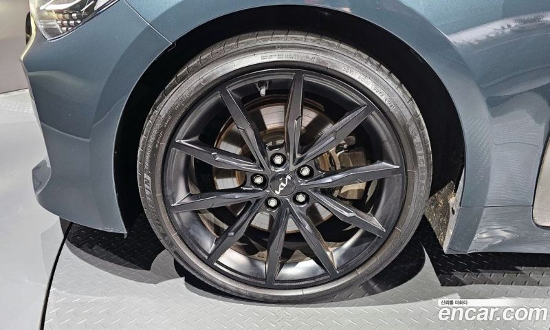 Kia Stinger 2.5 Masters ACRO EDITION