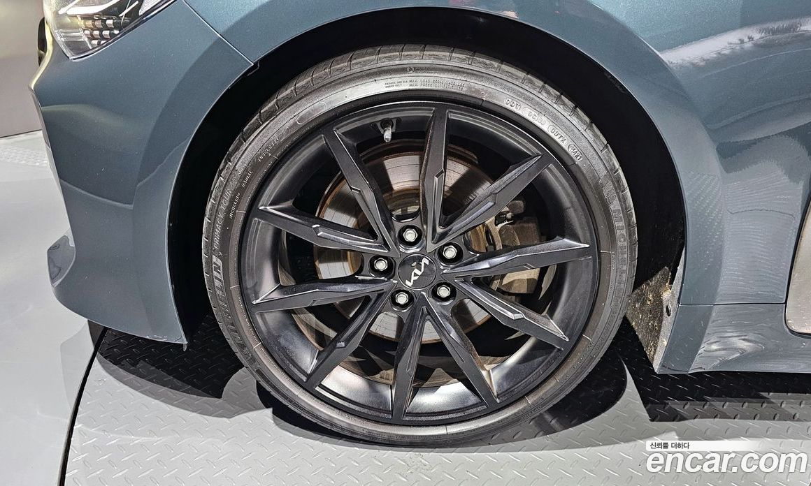 Kia Stinger 2.5 Masters ACRO EDITION