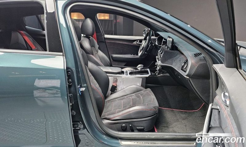 Kia Stinger 2.5 Masters ACRO EDITION