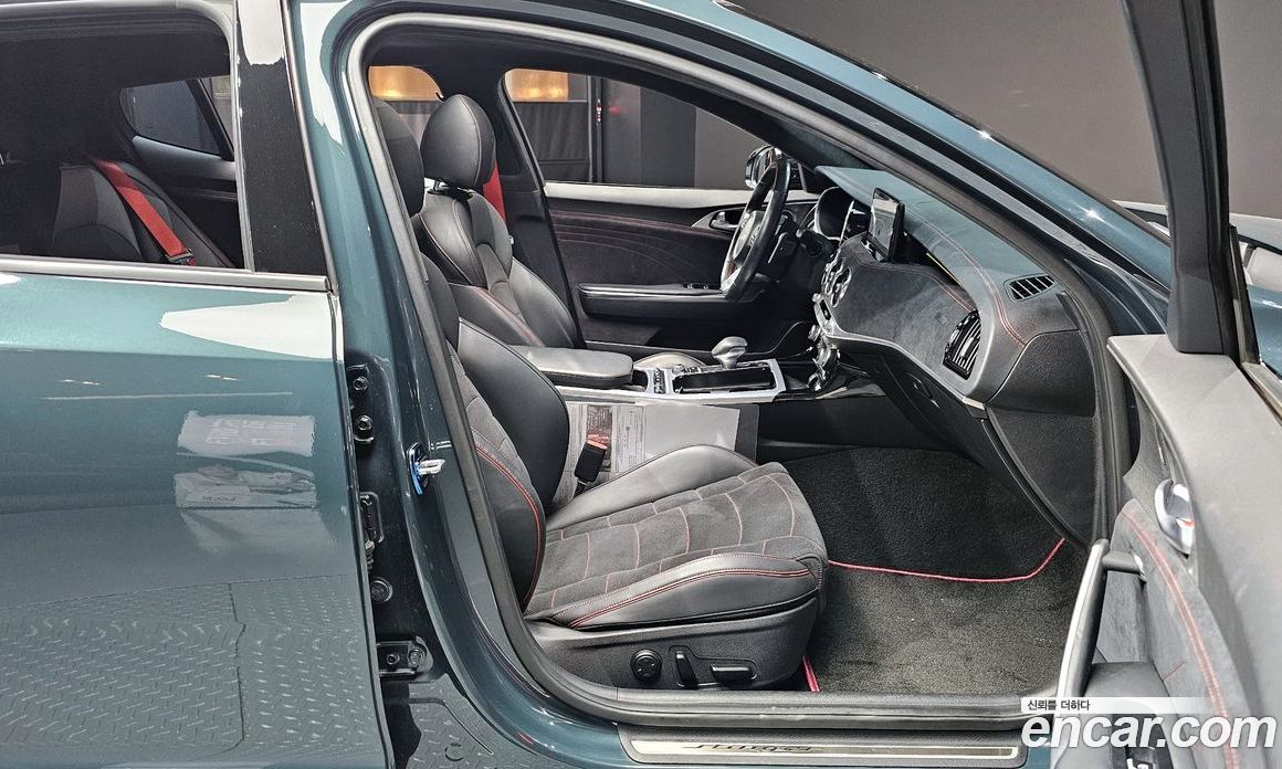 Kia Stinger 2.5 Masters ACRO EDITION