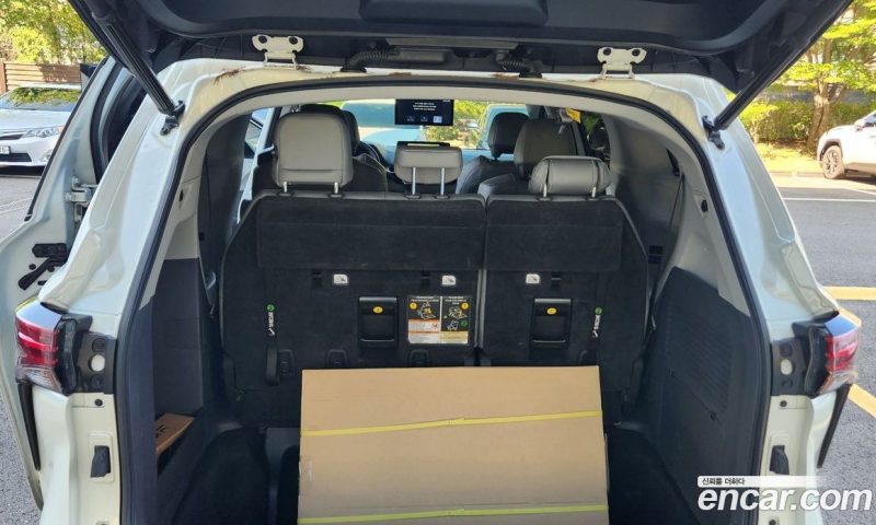 Toyota Sienna 2.5 Hybrid 2WD