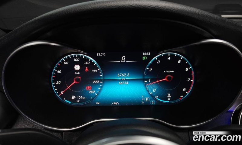 Mercedes Benz C-Class C200 AMG Line