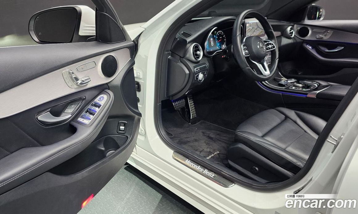 Mercedes Benz C-Class C200 AMG Line