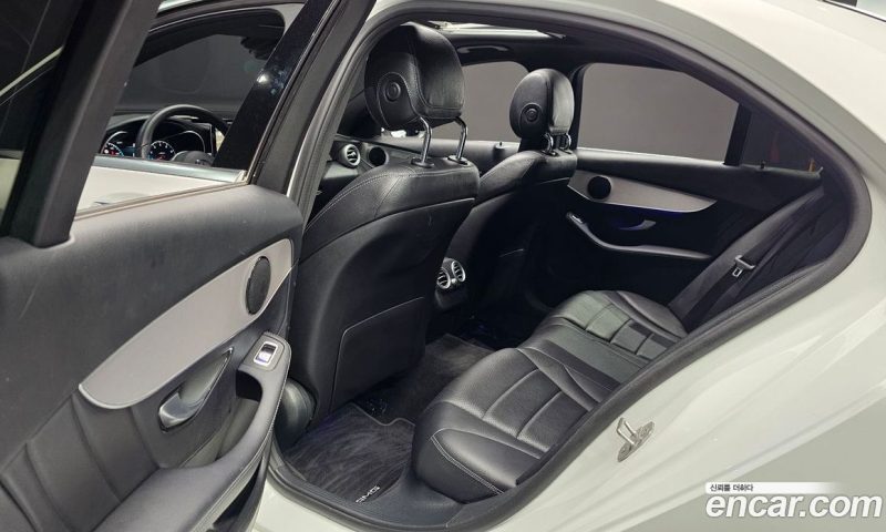 Mercedes Benz C-Class C200 AMG Line