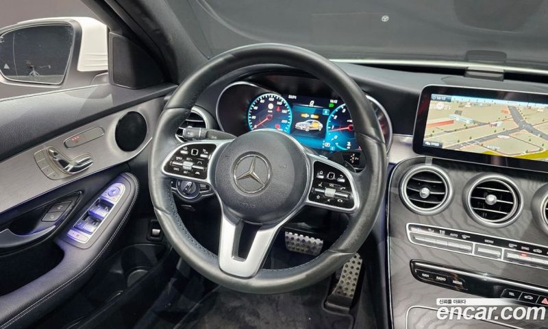 Mercedes Benz C-Class C200 AMG Line