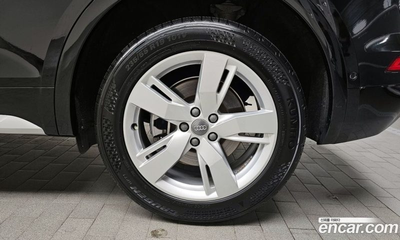 Audi Q5 45 TFSI Quattro Premium