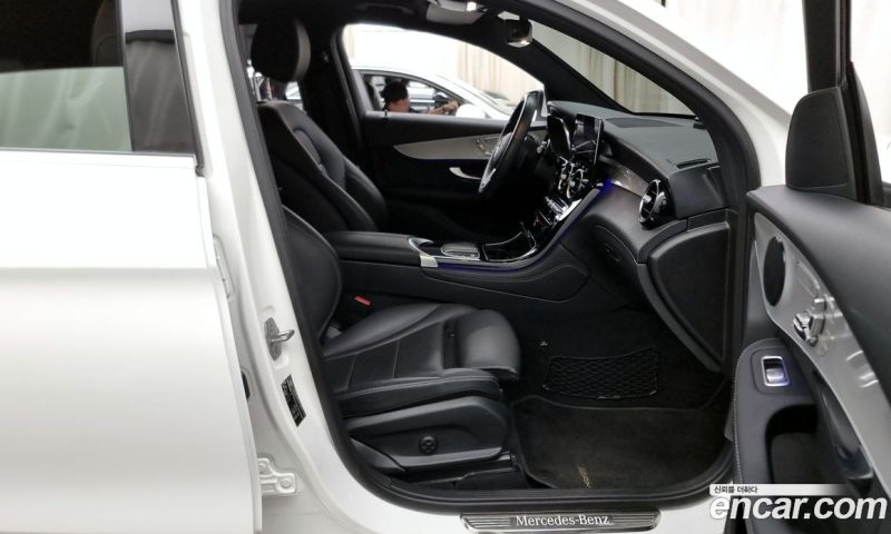Mercedes Benz GLC-Class GLC220 D 4MATIC Coupe
