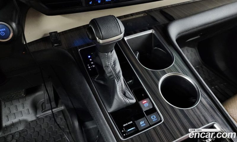 Toyota Sienna 2.5 Hybrid 2WD