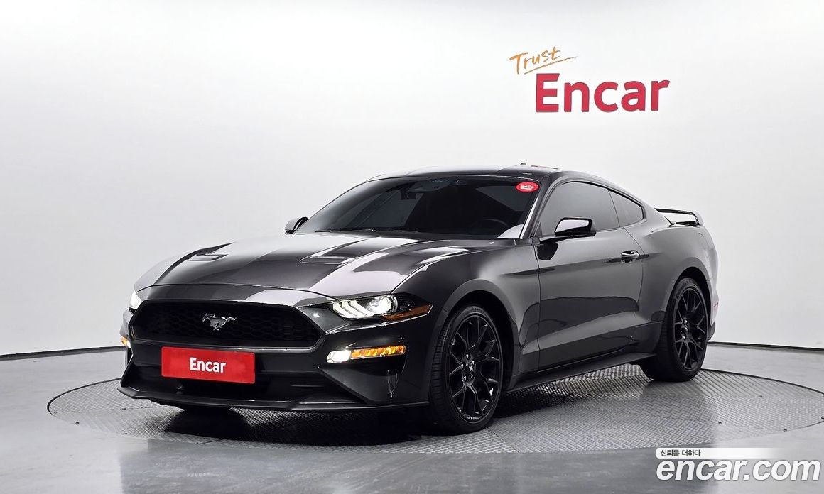 Ford Mustang Coupe
