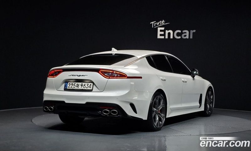 Kia Stinger 2.0 Turbo 2WD
