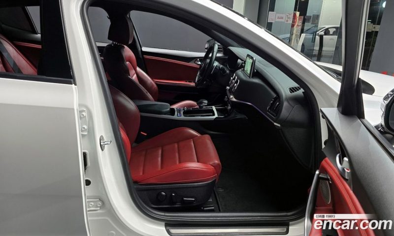 Kia Stinger 2.0 Turbo 2WD