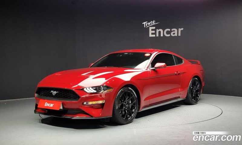 Ford Mustang Coupe