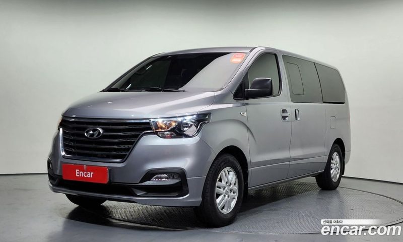 Hyundai Starex Van 5-Seater
