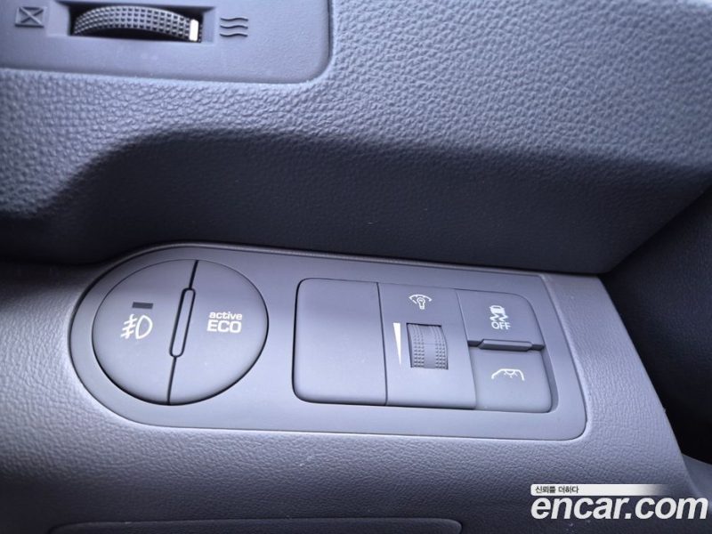 Hyundai Starex Wagon 12-Seater