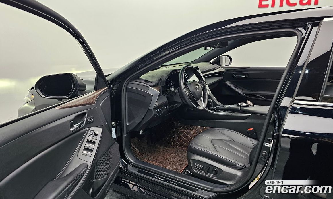 Toyota Avalon 2.5 Hybrid