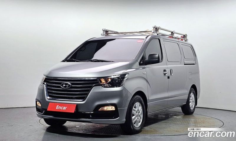Hyundai Starex Van 3-Seater