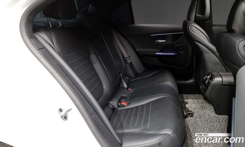 Mercedes Benz C-Class C300 AMG Line