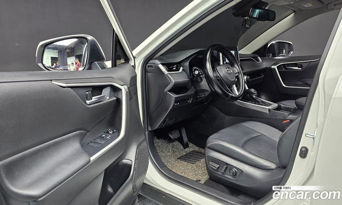 Toyota RAV4 2.5 2WD Hybrid