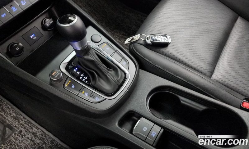 Hyundai Kona Gasoline 2.0 2WD