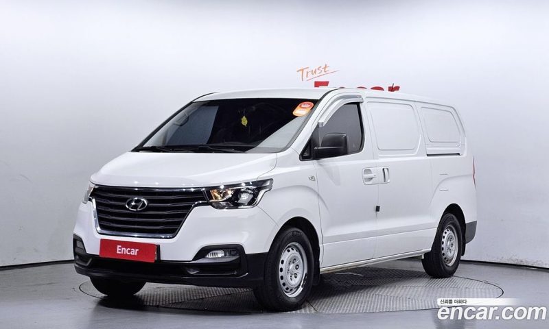 Hyundai Starex Van 3-Seater