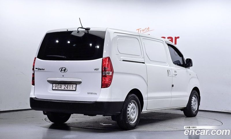 Hyundai Starex Van 3-Seater