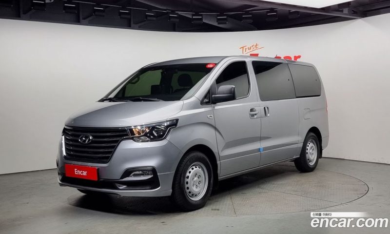 Hyundai Starex Wagon 12-Seater