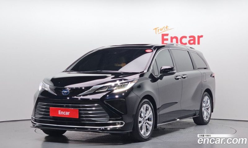 Toyota Sienna 2.5 Hybrid 2WD