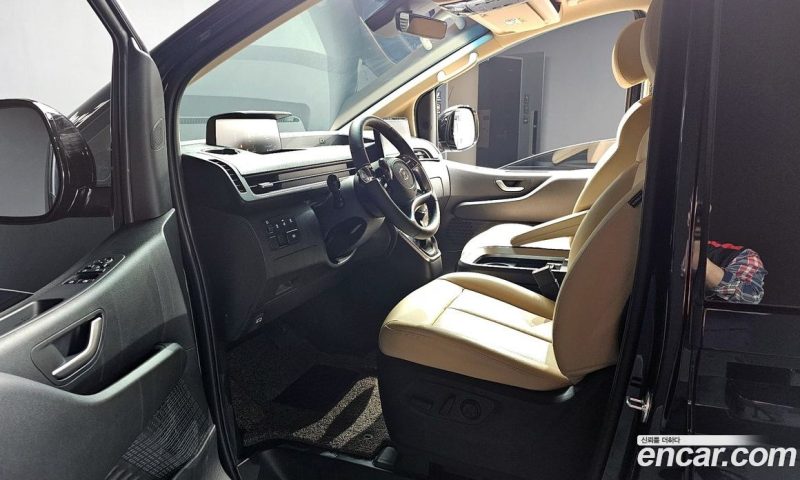 Hyundai Staria Cargo 5-Seater
