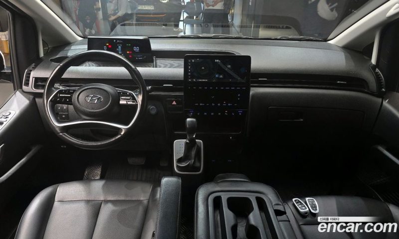 Hyundai Staria Cargo 3-Seater