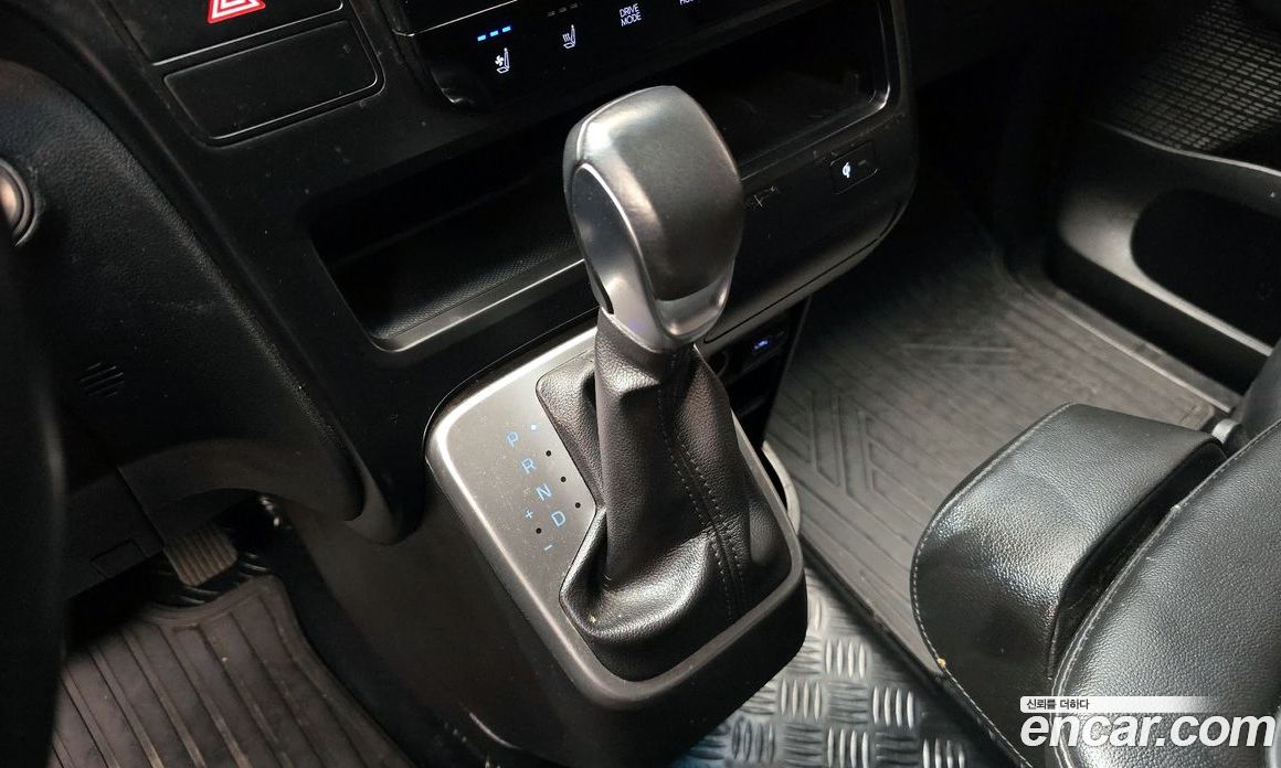 Hyundai Staria Cargo 3-Seater