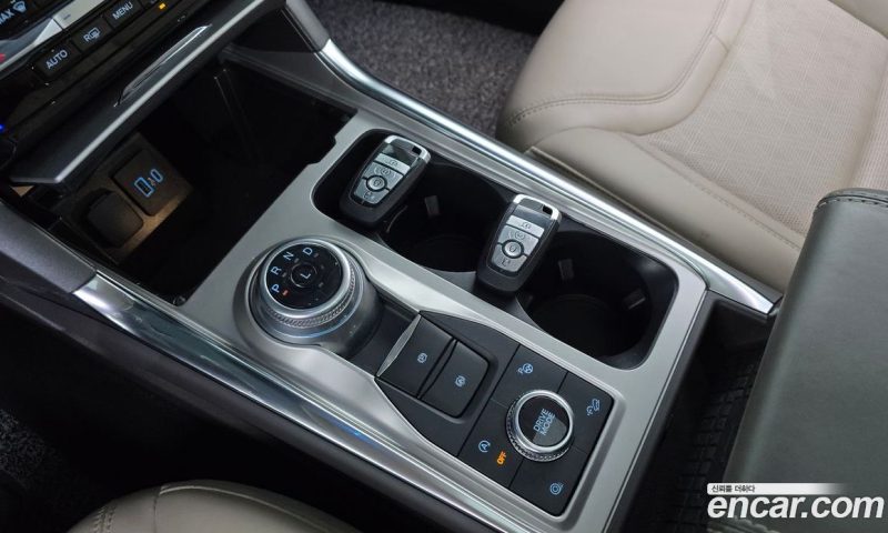 Ford Explorer 3.0 Platinum 4WD