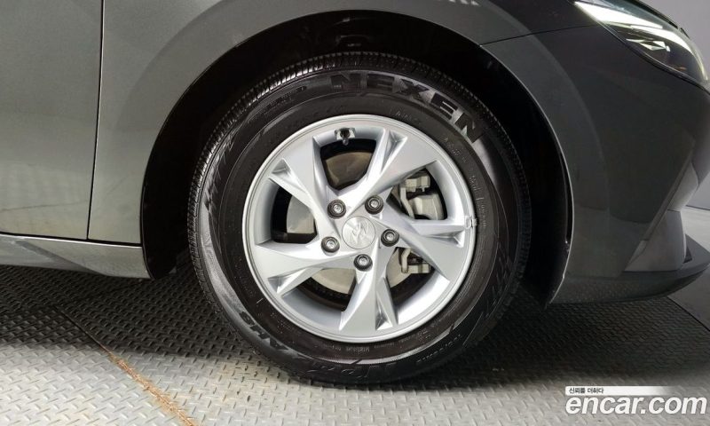Hyundai Avante 1.6