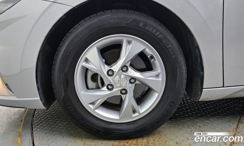 Hyundai Avante 1.6
