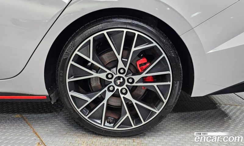 Hyundai Avante 2.0 N