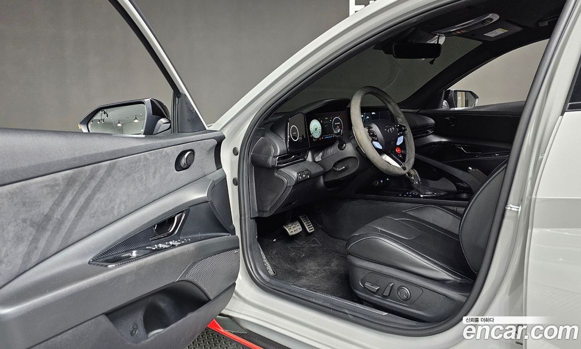 Hyundai Avante 2.0 N