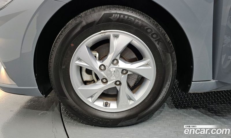 Hyundai Avante 1.6